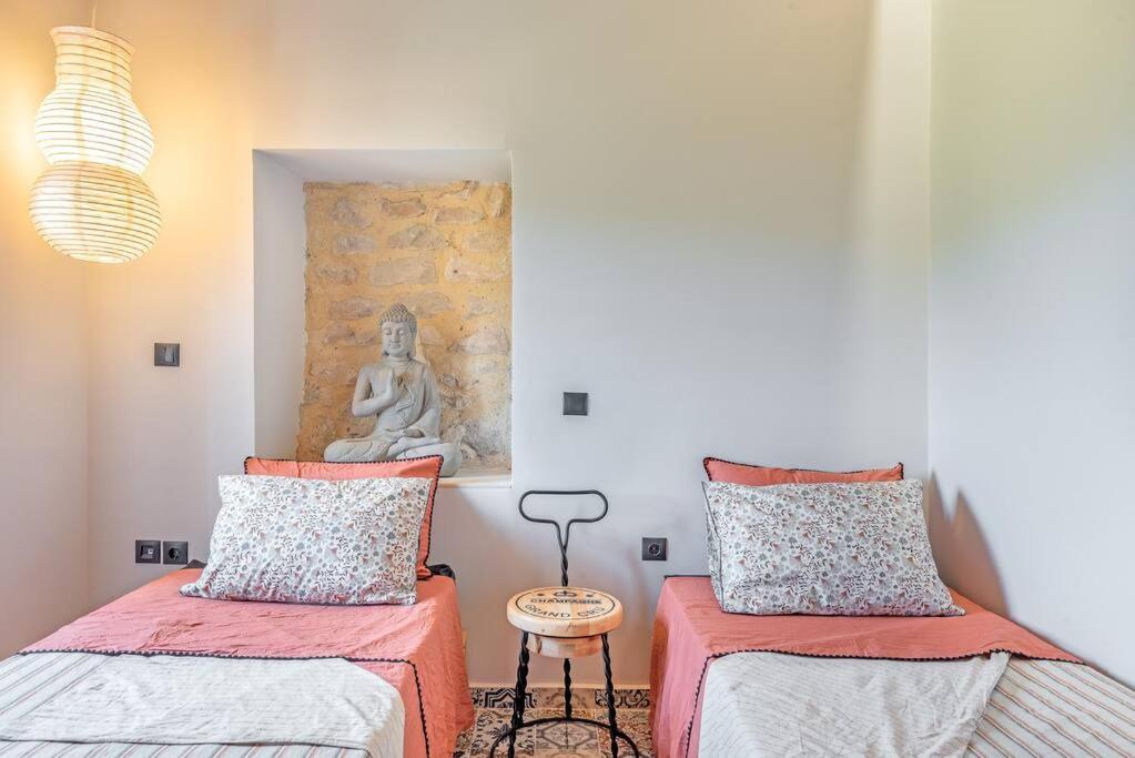 Villa Aiolia Kondoyenádha Buitenkant foto
